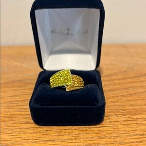 Danbury Mint Yellow and Gold Ring